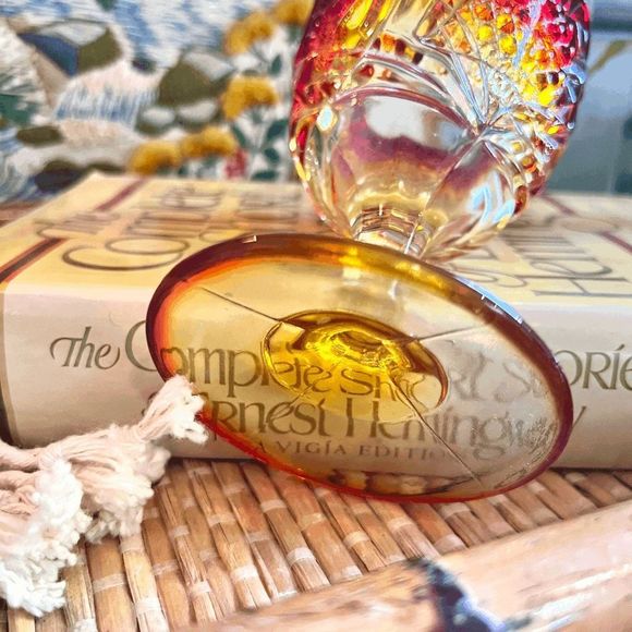 Vintage LE Smith Amberina Eagle and Shield Wine Goblet Glass - Picture 3 of 5